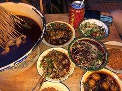 -拈签一笑黄牛肉辣卤串串