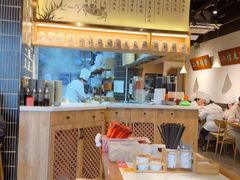 -馋三尺蟹粉小笼(人民广场店)