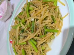-小柒家第一锹东北菜(城关店)