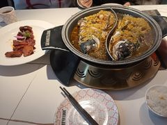 -阿瓦山寨·湘菜现炒·剁椒鱼头王(咸阳总店)