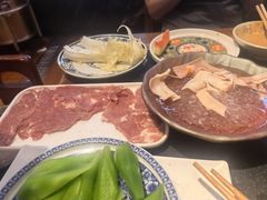 -沸炉重庆老火锅(军事博物馆店)