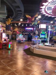 -卡通尼乐园(龙湖六合天街店)