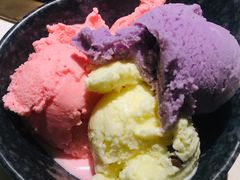 冰淇淋自助-哥老官重庆美蛙鱼头(西湖银泰十一哥店)