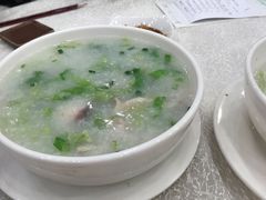 生滚鲜鲩鱼片粥-龙的酒楼·手工早茶·顺德菜(近良路店)