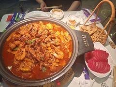 -徐记小怪兽肉蟹煲(中央大街店)