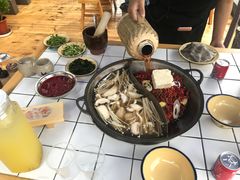 老鹰茶锅底-瓜西西重庆火锅(花溪店)
