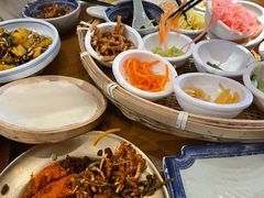 -包整·丝娃娃(一览甲秀楼风景店)