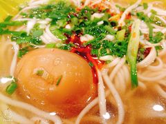 -华中科技大学东三学生食堂