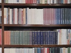 -晓风书屋(浙大紫金港店)