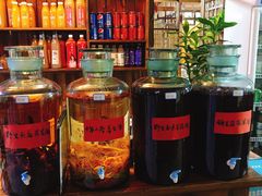 -果松木炭酸菜铜火锅·外婆参鸡汤