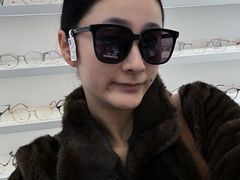 -美式眼镜·授权蔡司.依视路.尼康.豪雅.明月(南翔印象城店)