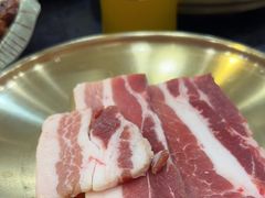 -臻牛烤肉