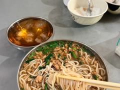 -正宗杨记普洱酸醋米线(总店)