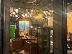 -席娜卡琳火车铁道夜市