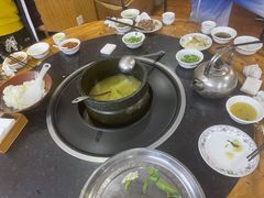 -南渝食府.墨脱石锅松茸鸡