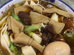 -孙浩特色牛杂面板面(华捷道店)