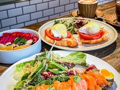 -Common Table · Brunch & Coffee