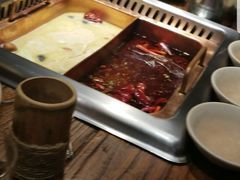 -老牌坊云南鱼豆花火锅(嵩山店)