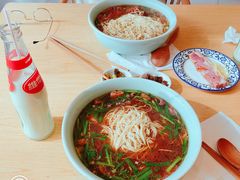 -镇南锅盖面馆(解放路店)