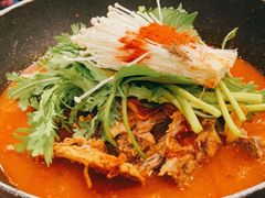 -喇喇排骨火锅·传统韩式脊骨汤(望京西园总店)