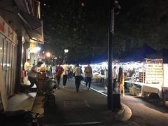 -吴山路夜市