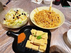 -巴厘龙虾·榜首油焖大虾(音乐学院·沿江酒馆店)