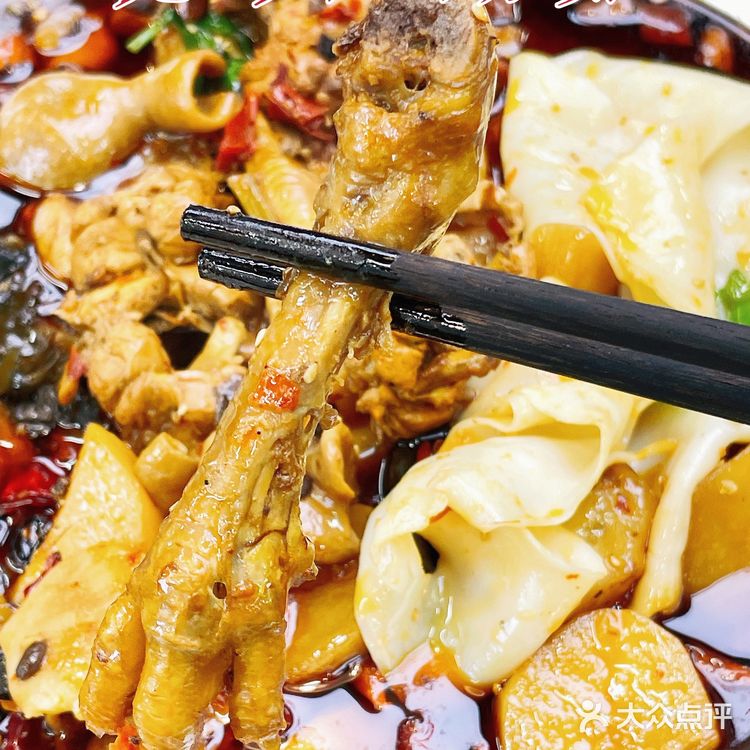 肥肠鸡爱好者福音｜晓彭肥肠鸡，重庆肥肠鸡火锅领导者…