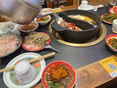 -沸炉重庆老火锅(军事博物馆店)