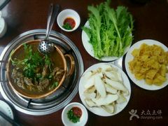 -银同牦牛肉火锅