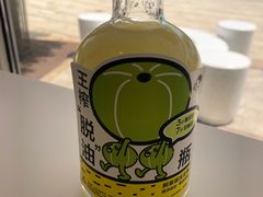 -喜茶(迪士尼小镇·平行宇宙店)