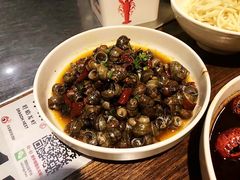 -龙巢盱眙龙虾·牛蛙·烧烤宵夜(八卦岭店)