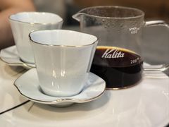 -LEO CAFE