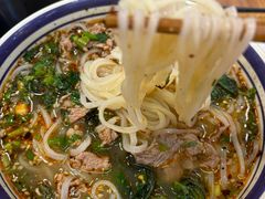 -云阿蛮云南生烫牛肉米线(奉贤路店)