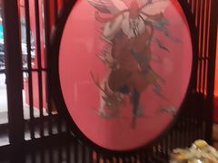 -虾弄弄海派小龙虾·牛羊蝎子火锅