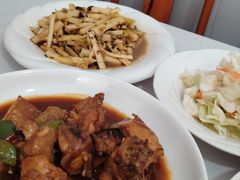 -天乐农家鱼头王(天目湖店)
