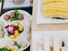 丸类组合-墨脱石锅椰子鸡•香草鸭•东山羊(大东海店)