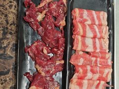 -牛里牛气· 榴莲海鲜鲜牛肉自助火锅·烤肉(横岗店)