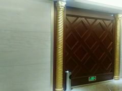 -山明水秀大饭店