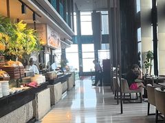 -唐拉雅秀酒店-西锦汇空中BBQ·思创餐厅