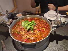 -万重锦·人文川菜馆(骡马市店)