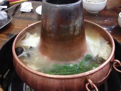 -撮一顿纳西铜火锅