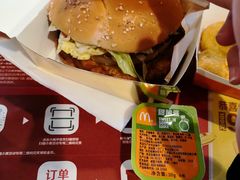 -麦当劳(金山红星美凯龙DT店)