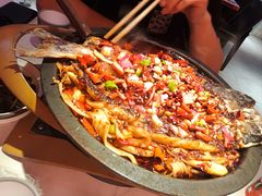 -鸣记脆皮烤鱼(三八广场店)