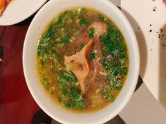 牛尾汤-怡咖啡海鲜自助餐厅(浦东香格里拉店)
