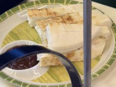 火烧馍-江湖亮亮蒸虾大排档烤全羊清真(武汉总店)