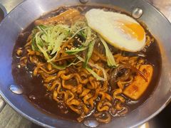 炸酱拉面-富乐满韩国正宗炸鸡韩国料理(虹泉路店)