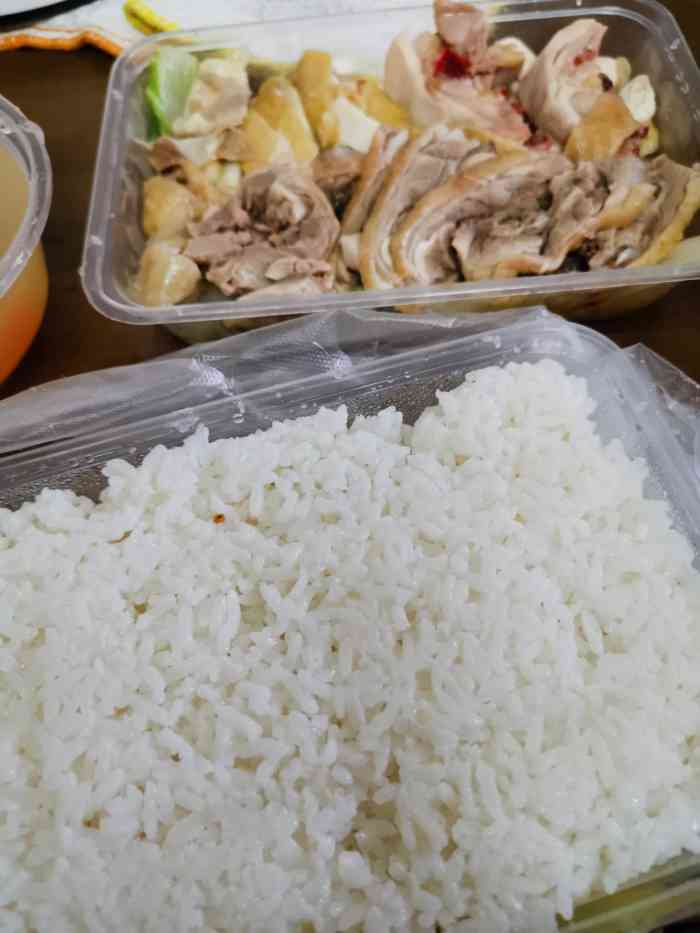 湛江芳姐白切鸡鸭(雅园店)-"吃个白切鸡饭美滋滋,有点像老家的鸡味,然