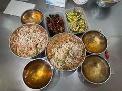 小碗瘦肉-正宗杨记普洱酸醋米线(总店)