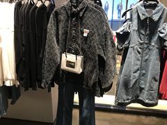 -URBAN REVIVO(深圳华润万象天地店)