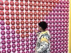 -m豆巧克力世界(上海世茂广场店)